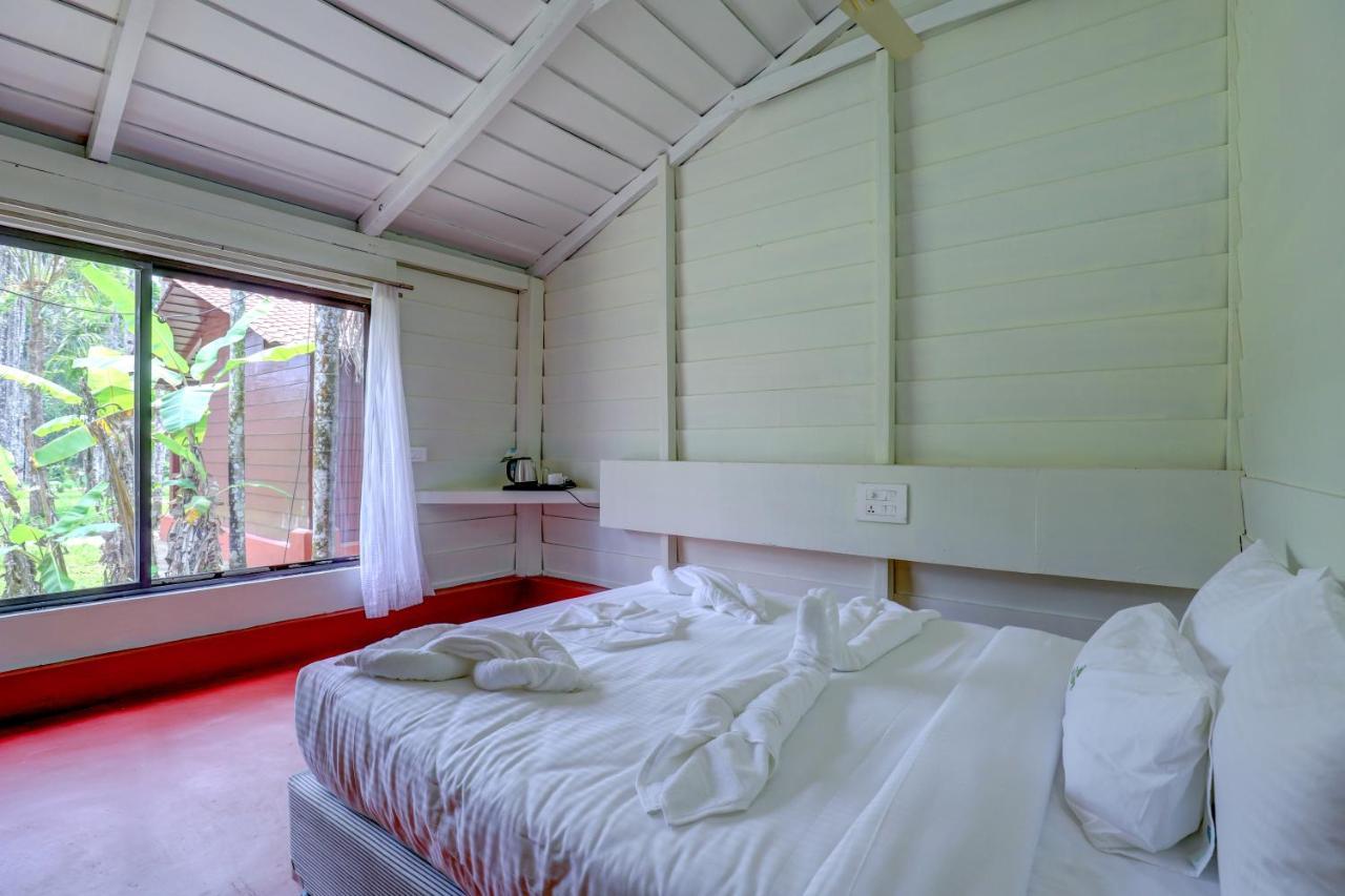 Ezzenza Areca Resort Madikeri Exteriör bild