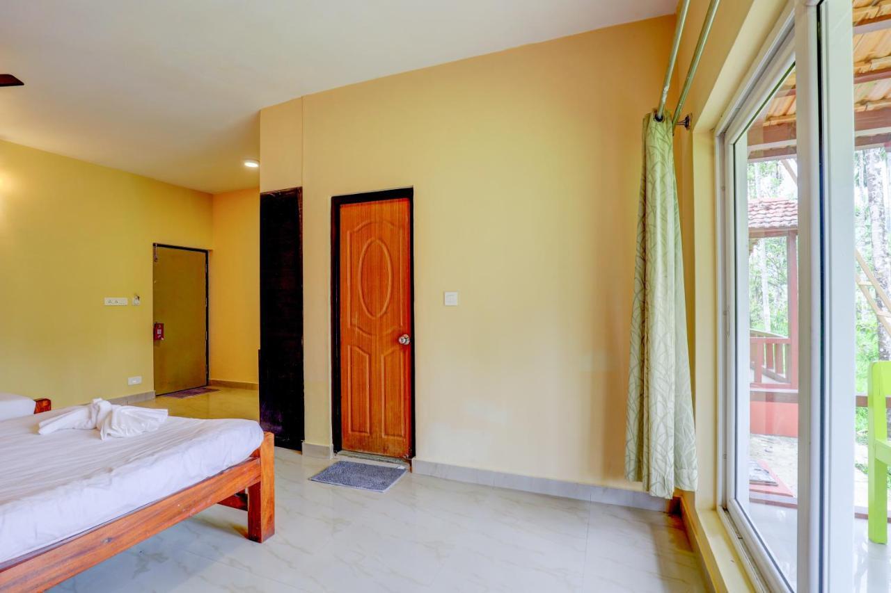 Ezzenza Areca Resort Madikeri Exteriör bild